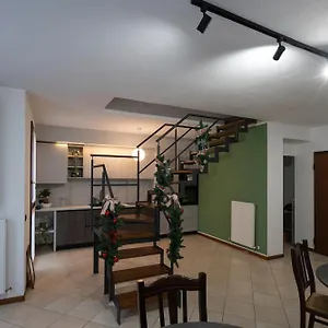Relax Tra Il Legno E Il Appartamento Piacenza