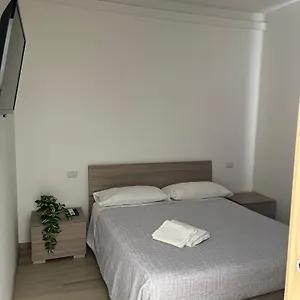 Appartamento Apt. N. 5, Milano